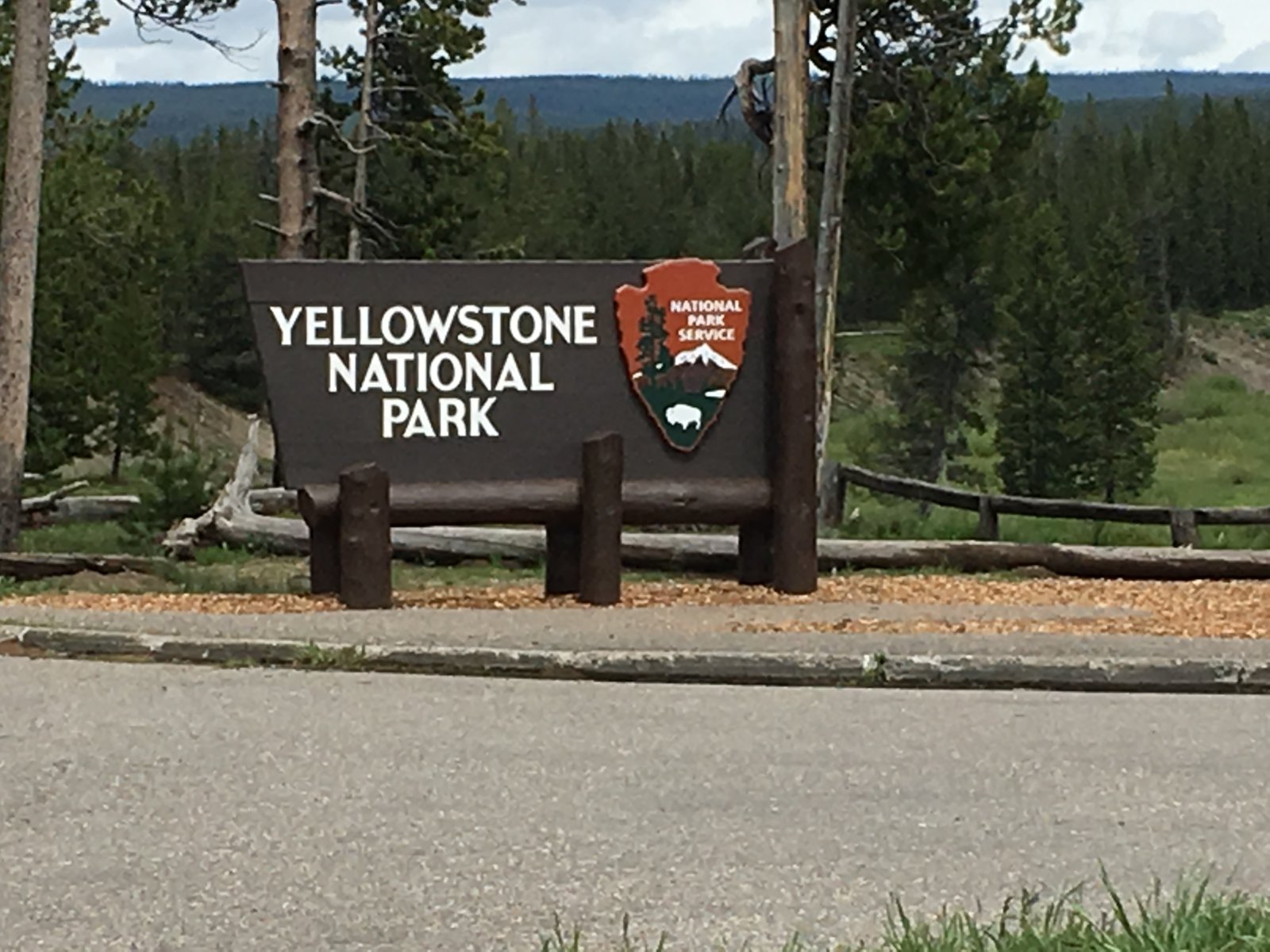 615-YellowstoneEnter1