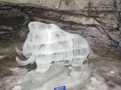 08-30 Cave Figure 05